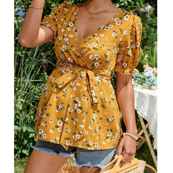 Maternity Floral Print Puff Sleeve Belted Blouse - Picture 5 of 8